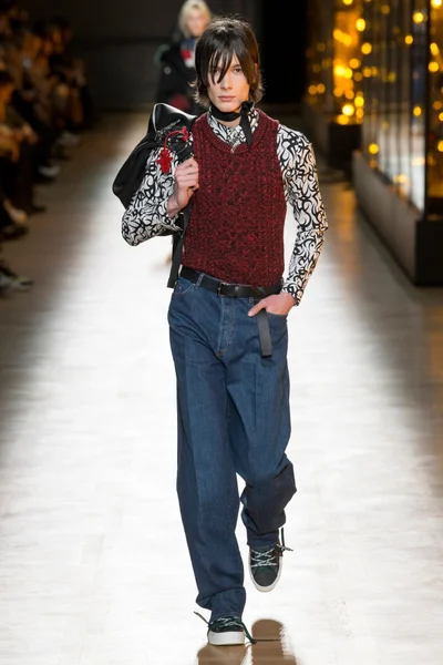 Look 20